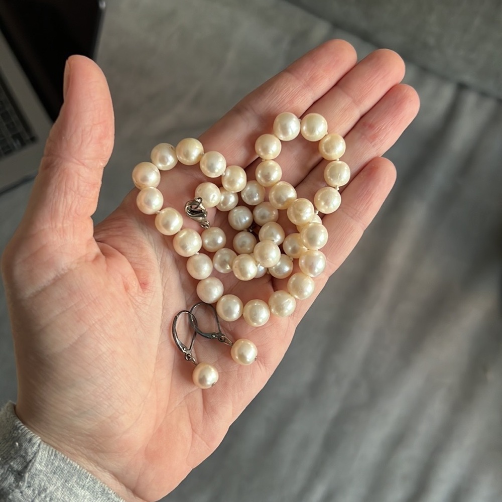 Authentic pearl & silver set (necklace & earrings)